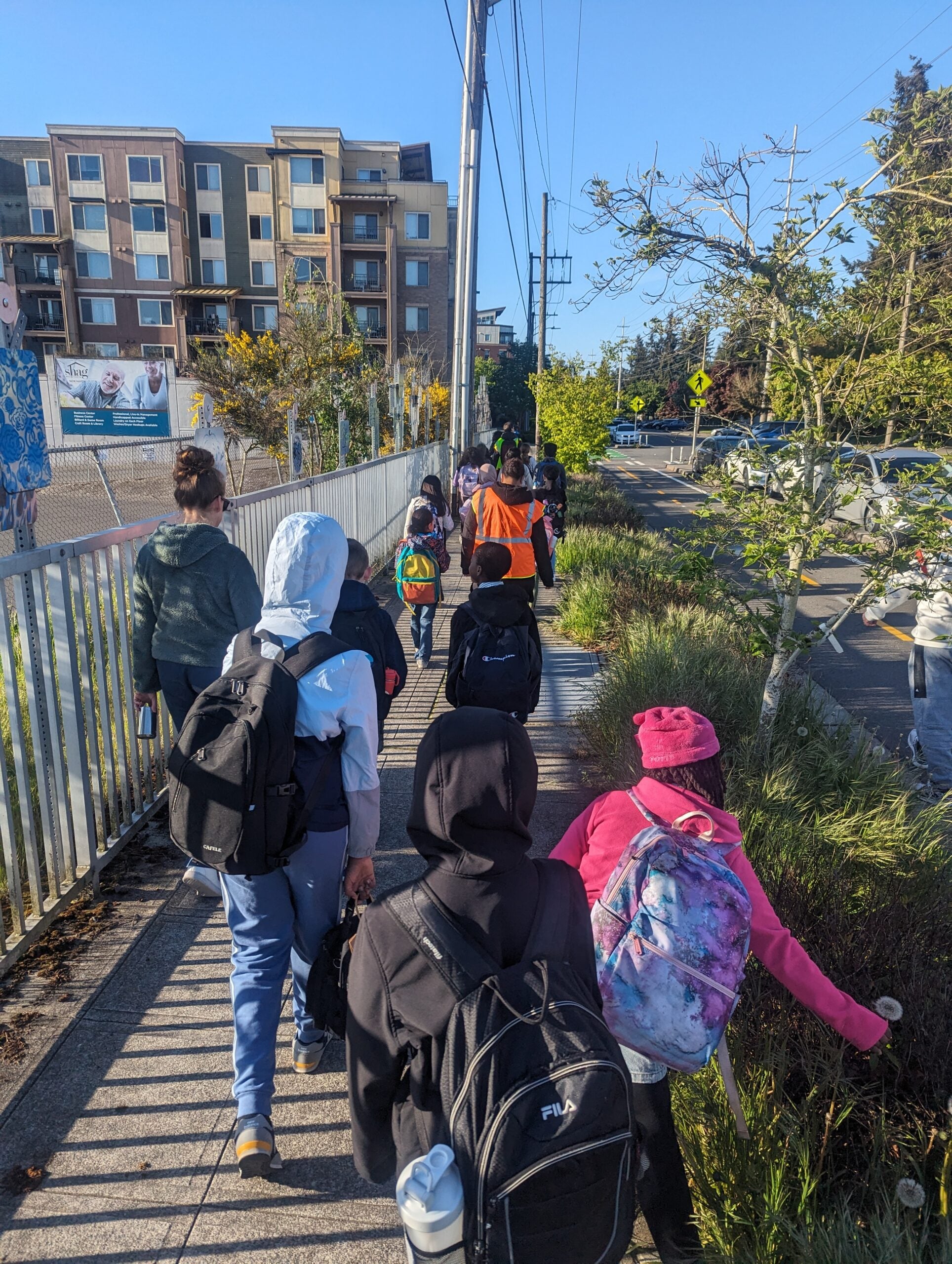 Students walk down Linden Ave to Broadview-Thomson K8